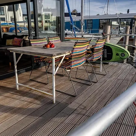 Floatinghouse Paradise - Lp9 * Peenemunde